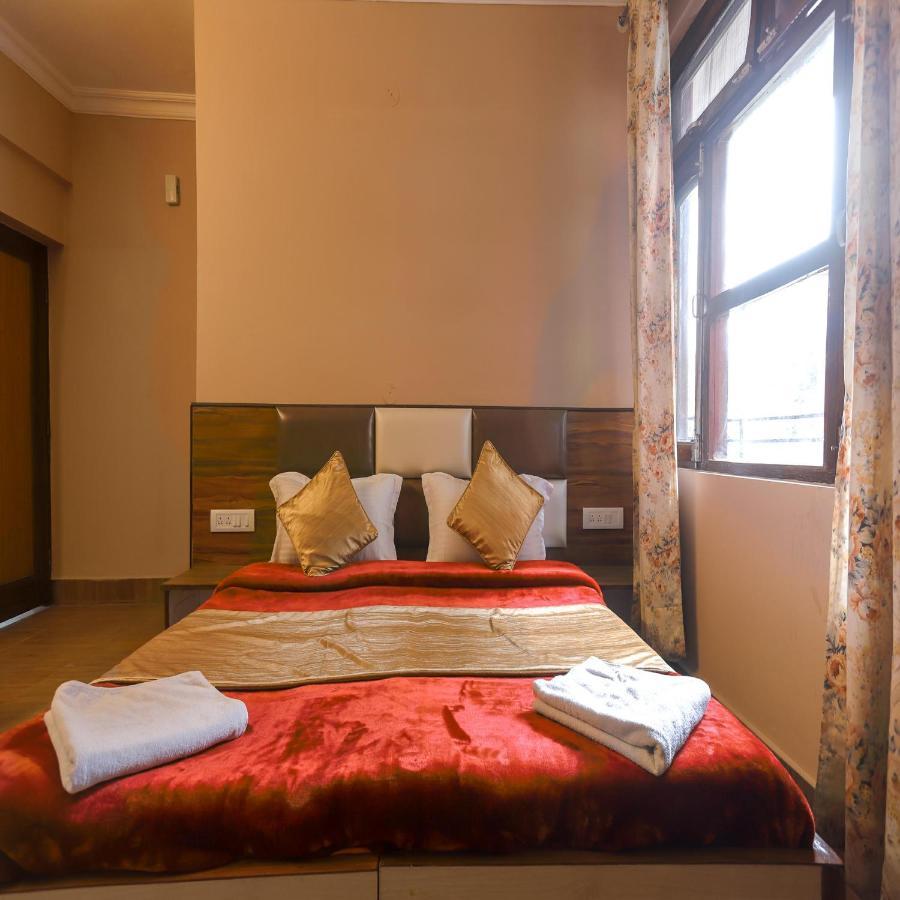 Hotel Varuni Mcleodganj Dharamshala Eksteriør billede